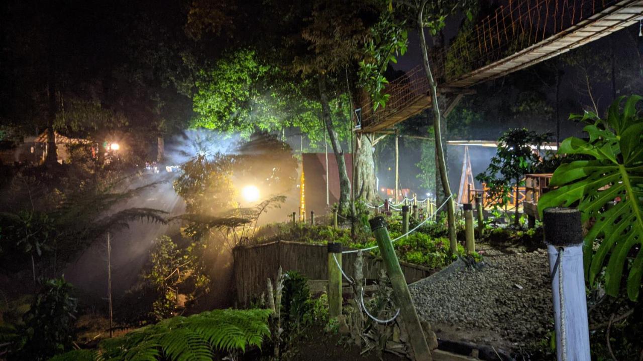 Penginapan Segitiga 2 Bandung Eksteriør bilde