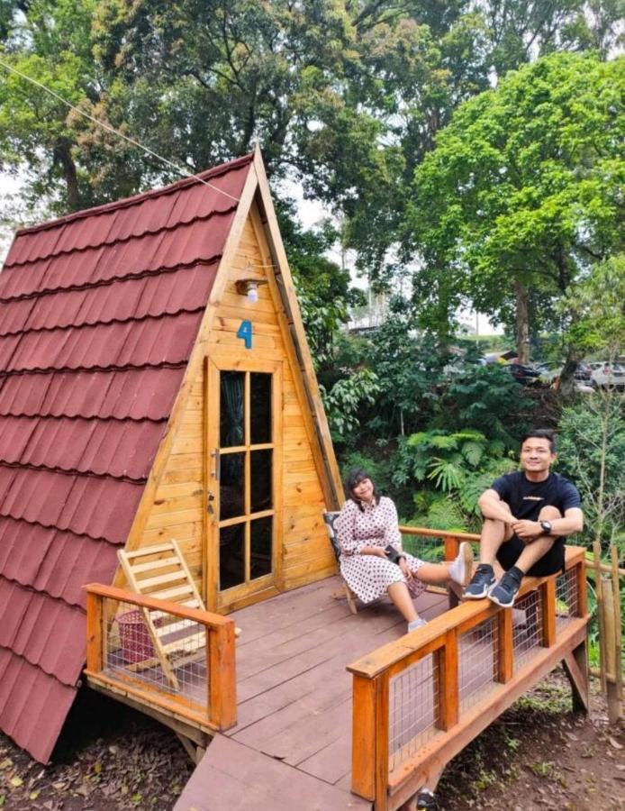 Penginapan Segitiga 2 Bandung Eksteriør bilde